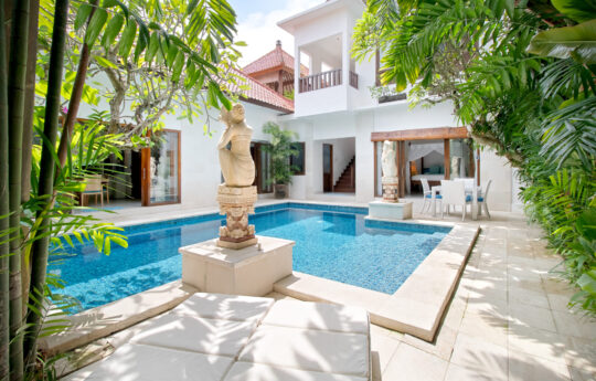 View of swimming pool and villa altius in Bali