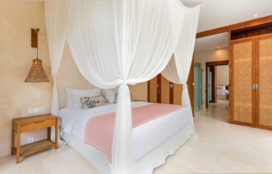 Villa Aloui Kerobokan holiday villa rental in bali