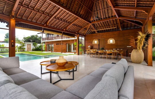 Villa Aloui Kerobokan holiday villa rental in bali