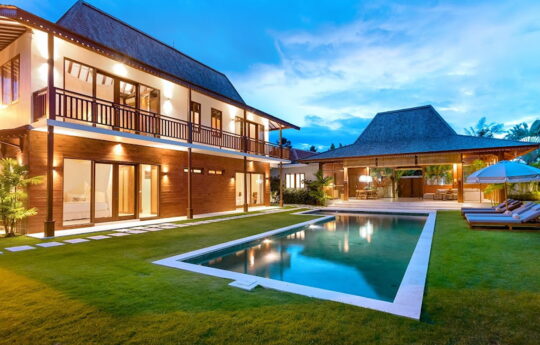 Villa Aloui Kerobokan holiday villa rental in bali