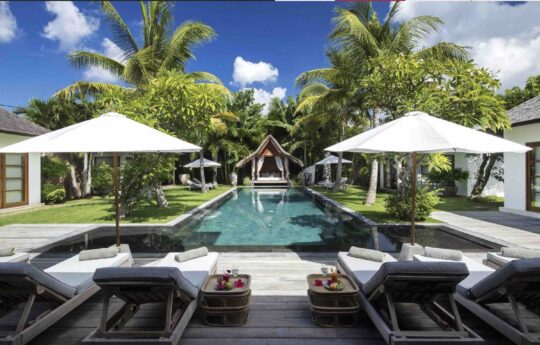 villa tiga puluh seminyak holiday bali